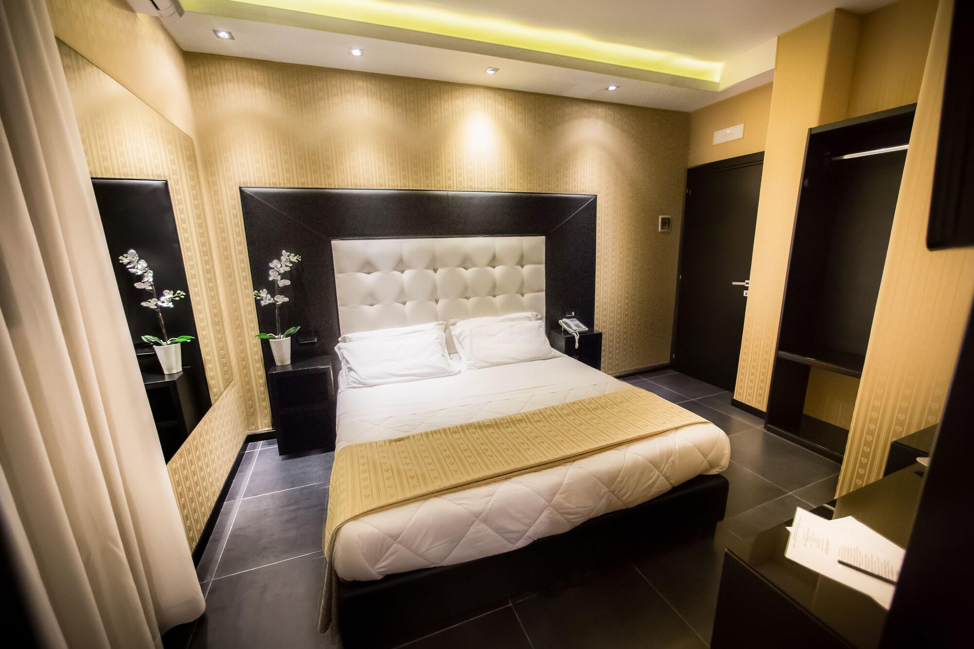 Kleopatra Design Hotel Napoli Ngoại thất bức ảnh