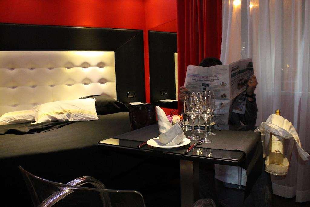 Kleopatra Design Hotel Napoli Phòng bức ảnh